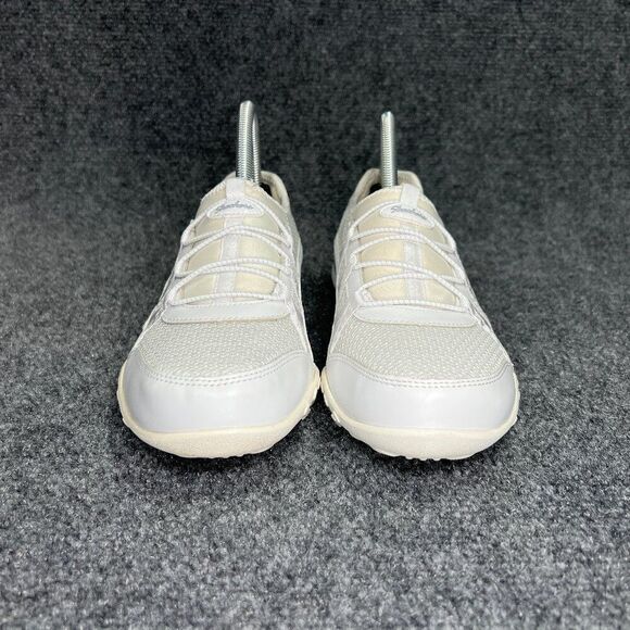 Skechers Breathe Easy Shoes Women's Size 8 White Slip On Relaxed Fit Memory Foam - Picture 2 of 12